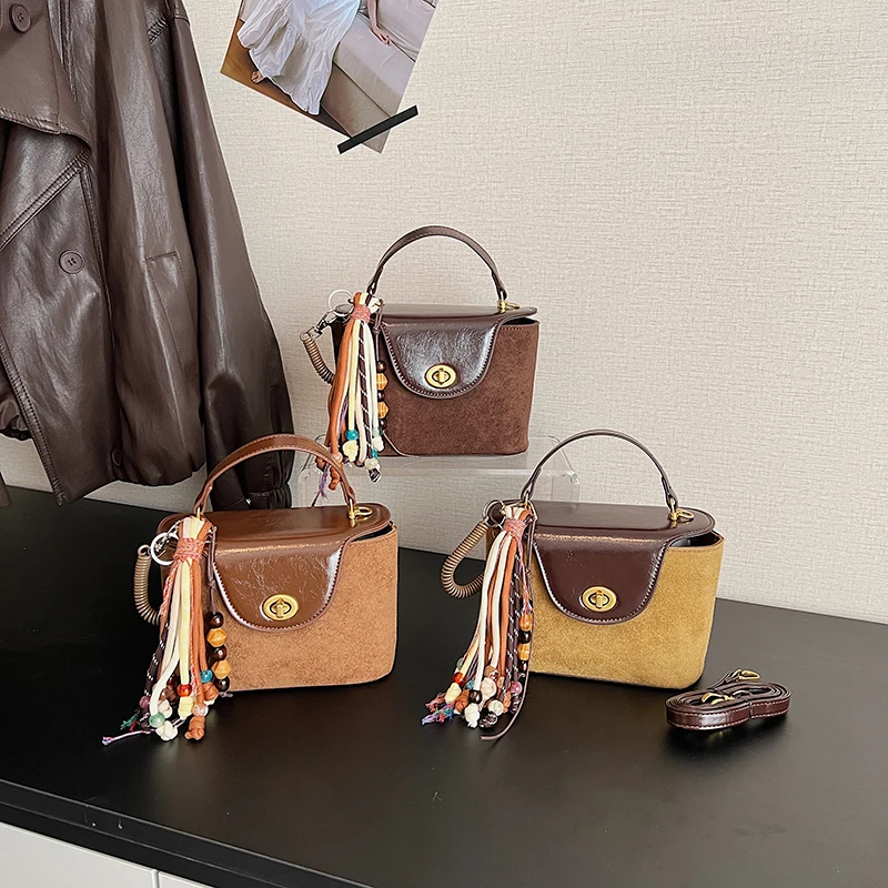 الجانب الأيسر لطيف صندوق صغير بولي Leather حقيبة جلدية كروسبودي سيدة حقائب اليد والمحافظ النساء 2025 الشتاء حقيبة كتف بمقبض قصير للهاتف