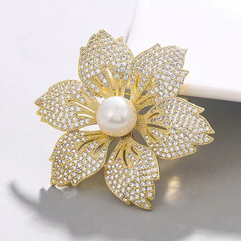 Temperament Gold Color Bauhinia Brooches Pearl Women\'s Corsage Flower Suit Wedding Party Elegant Lady Accessories Pin