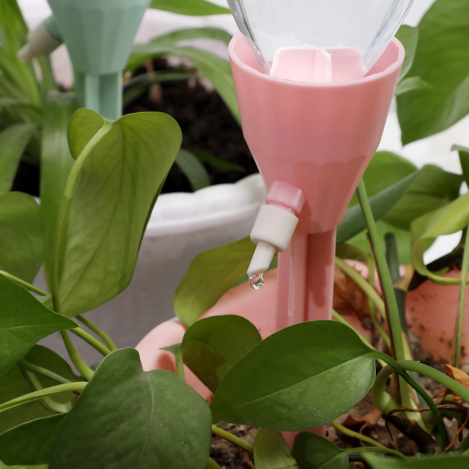 Auto Drippers Automatic Watering Device Drip Water Dropper Gardens Courtyards Balconies Automatic Irrigation Tools 3 Color