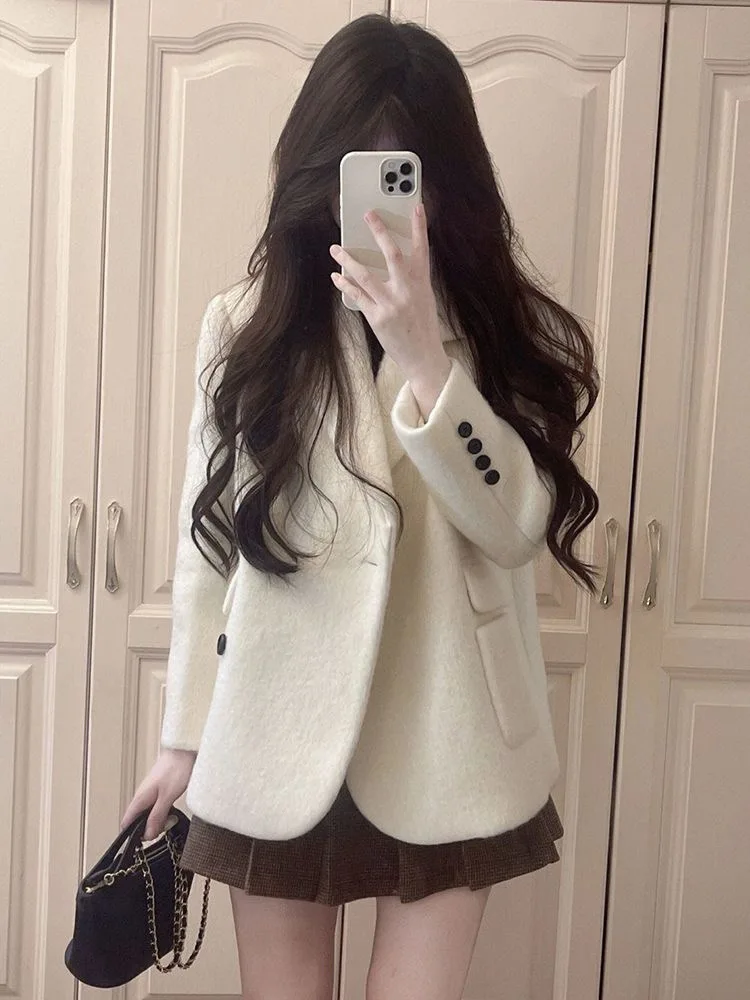 

Korean Sle Thiened Loose Women's Coat Hepburn Sle ort Outerwear Lamb Velvet Long Sve Regular Length