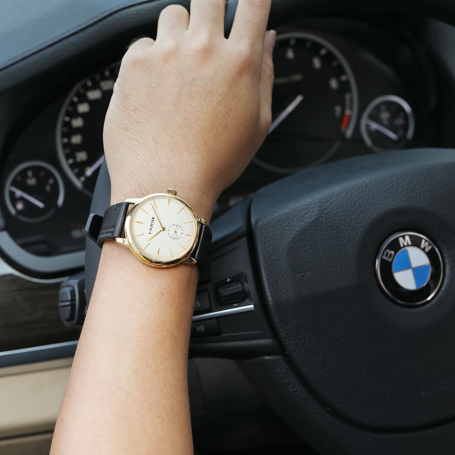 T-WINNER Men's Casual Mechanical Hand Wind Watch Leather Strap Fashion Simple Style 3ATM Waterproof Official Original Replica