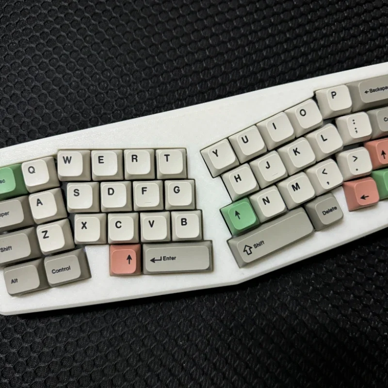 Cyber_Alice 40% คีย์บอร์ดเค้าโครงขนาดกะทัดรัดพิเศษ 46Key RGB Hot Plug Backlight Single Mode Type-c คีย์บอร์ด QMK/Vial Macro Keyboard