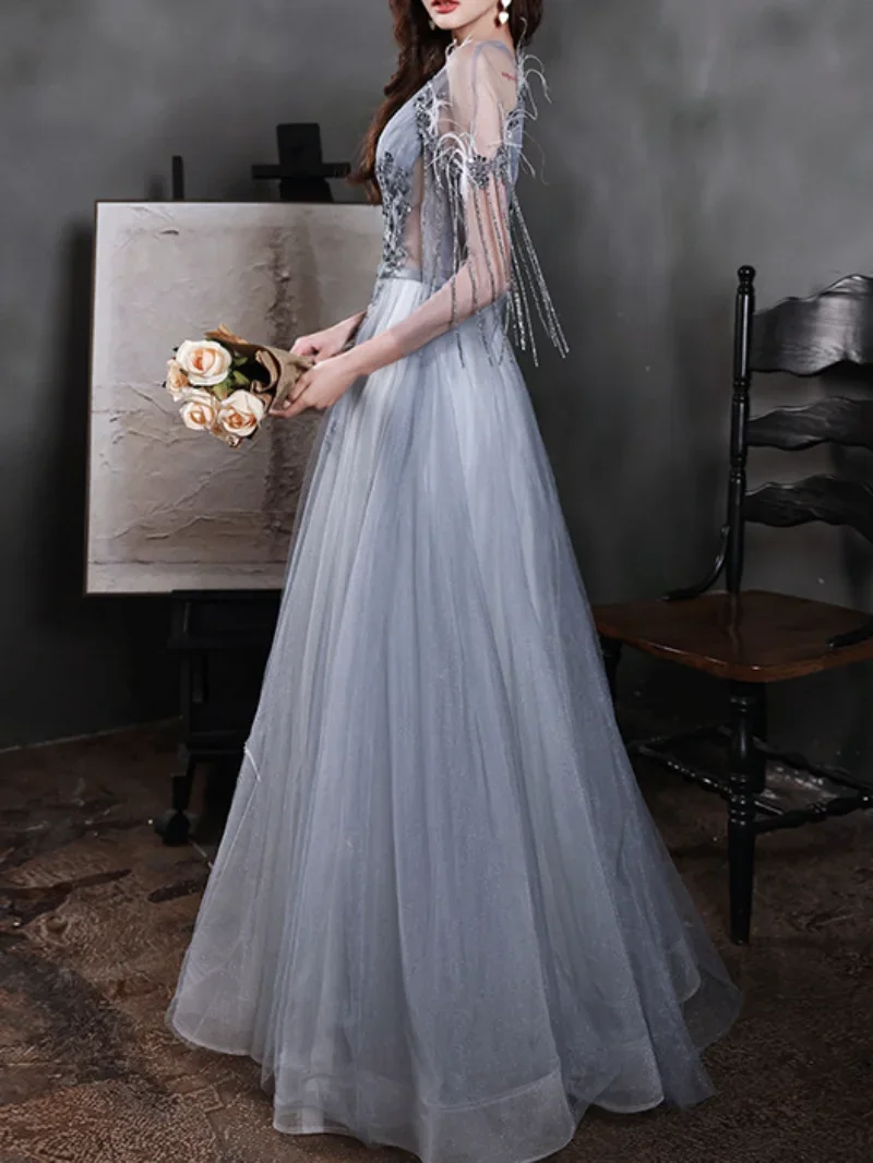 Robe de Soirée Élégante à Pompons et Manches en Plumes pour Femme, Tenue de Bal Formelle Bleue, avec des Appliques Dégradées et un Col en V