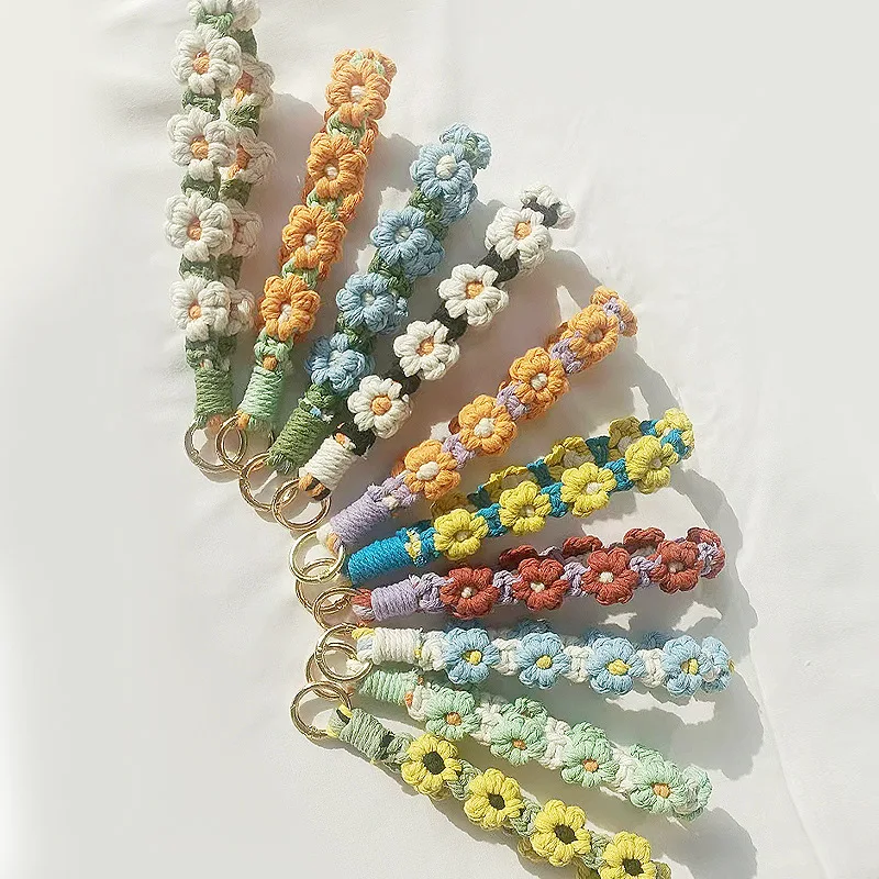 CX small daisy keychain mobile phone chain pendant hand-woven flower pendant