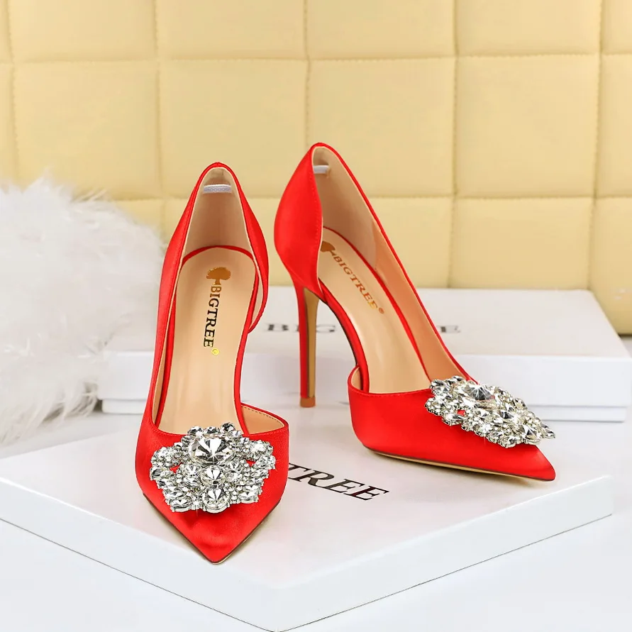 Women 7cm 10.5cm High Heels Green Gold Pumps Lady Wedding Party Low Heels Bling Crystal Pointed Toe Silk Satin Nightclub Shoes