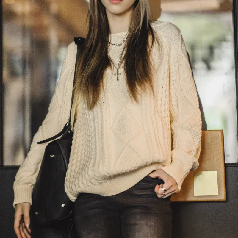 Maden Autumn and Winter Beige Twisted Sweater for Women Thickened Knit Top Loose-fit Outerwear Pullover Crew Neck Warm Sweaters