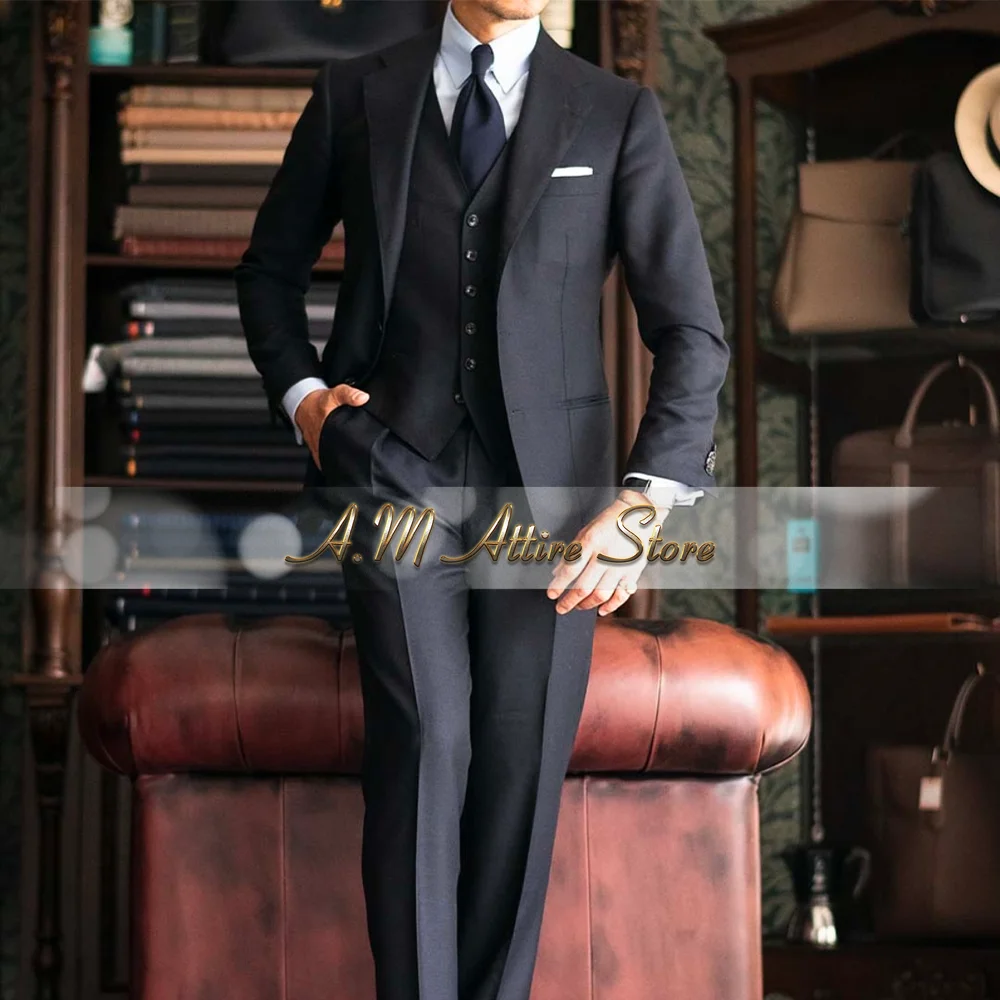 Haute Couture Men's Suit in Black 3-piece Peak Lapel Jacket Double-breasted Vest Pants Set for Wedding Groom Concert Prom Party