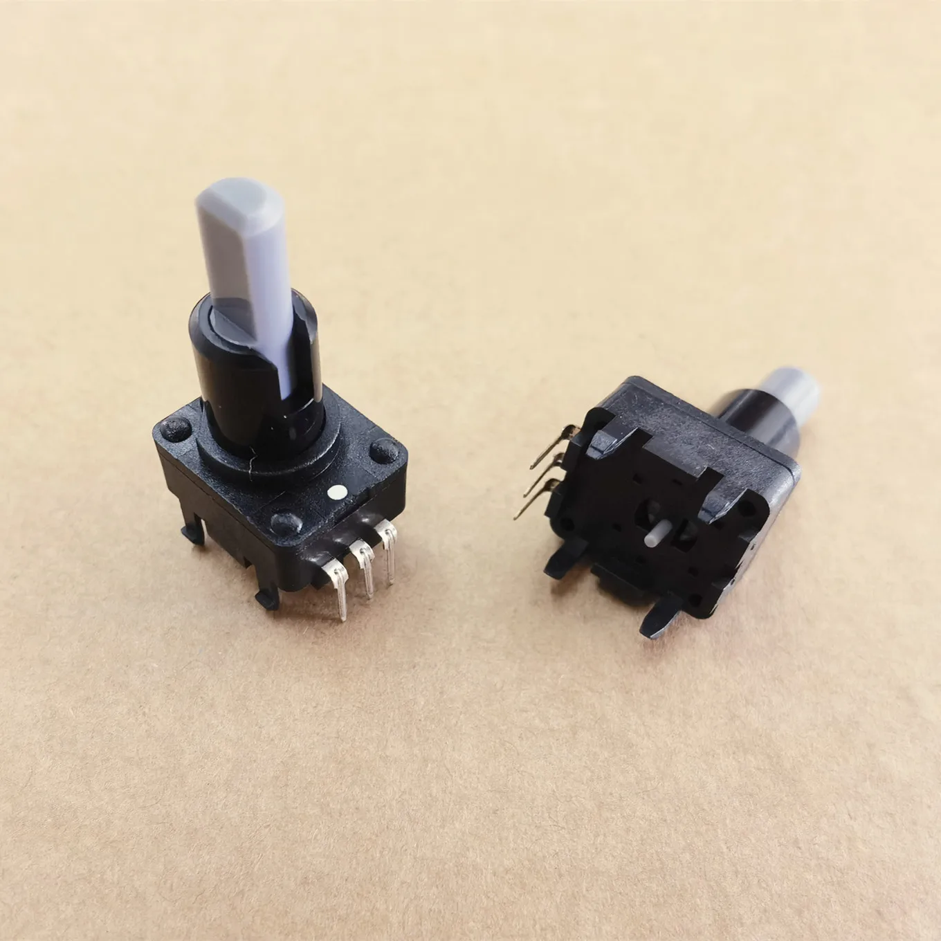 Original New 100% JES1424GS with Stepper 24-Point Encoder Handle Length 22MM (SWITCH)