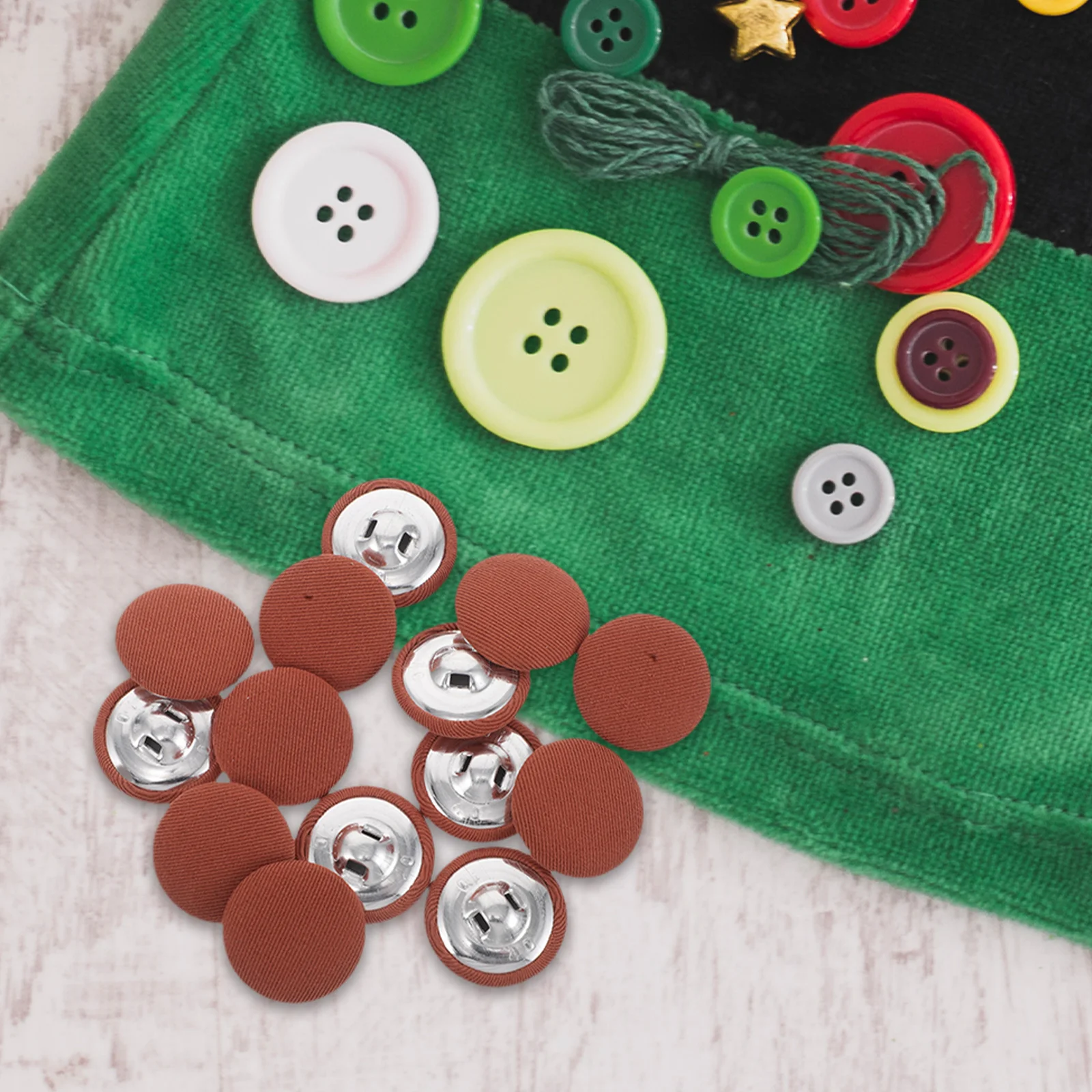 

20Pcs Fabric Covered Round Buttons Aluminum Base Durable Sewing Suits Shirts Sweaters Coats Lightweight Box Packaging