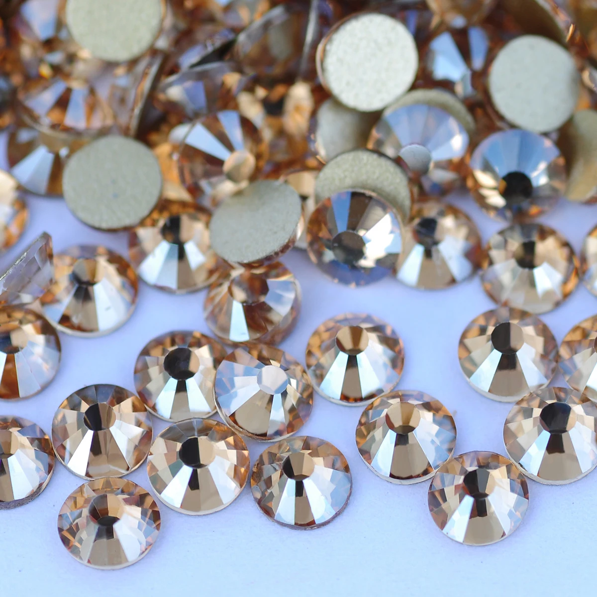 Cristallo Golden Shadow SS6-SS30 Strass in vetro Cristallo Flatback Strass Gemme Pietre Glitter per Nail Art Decorazioni artigianali fai da te