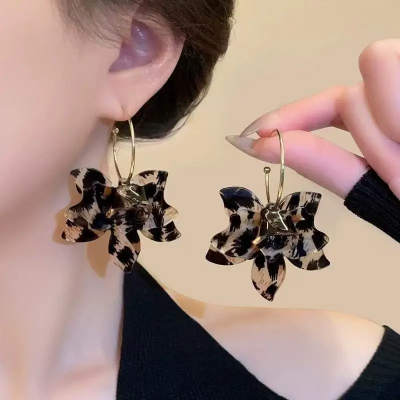 Exquisite Spring Pink Flower Dangle Earrings For Women, Fairy Charms Floral Leaf Earrings Summer Holiday Pendants Earrings Gifts