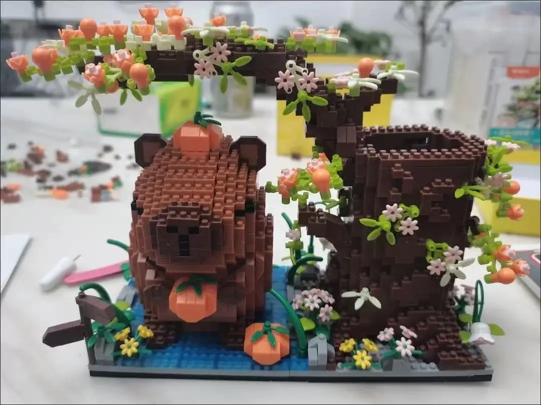 Tempat Pena Capibala Blok Bangunan Seri Puzzle Partikel Kecil Tikus Lumba-lumba Kemasan Baru Mainan Rakitan Hadiah Ulang Tahun