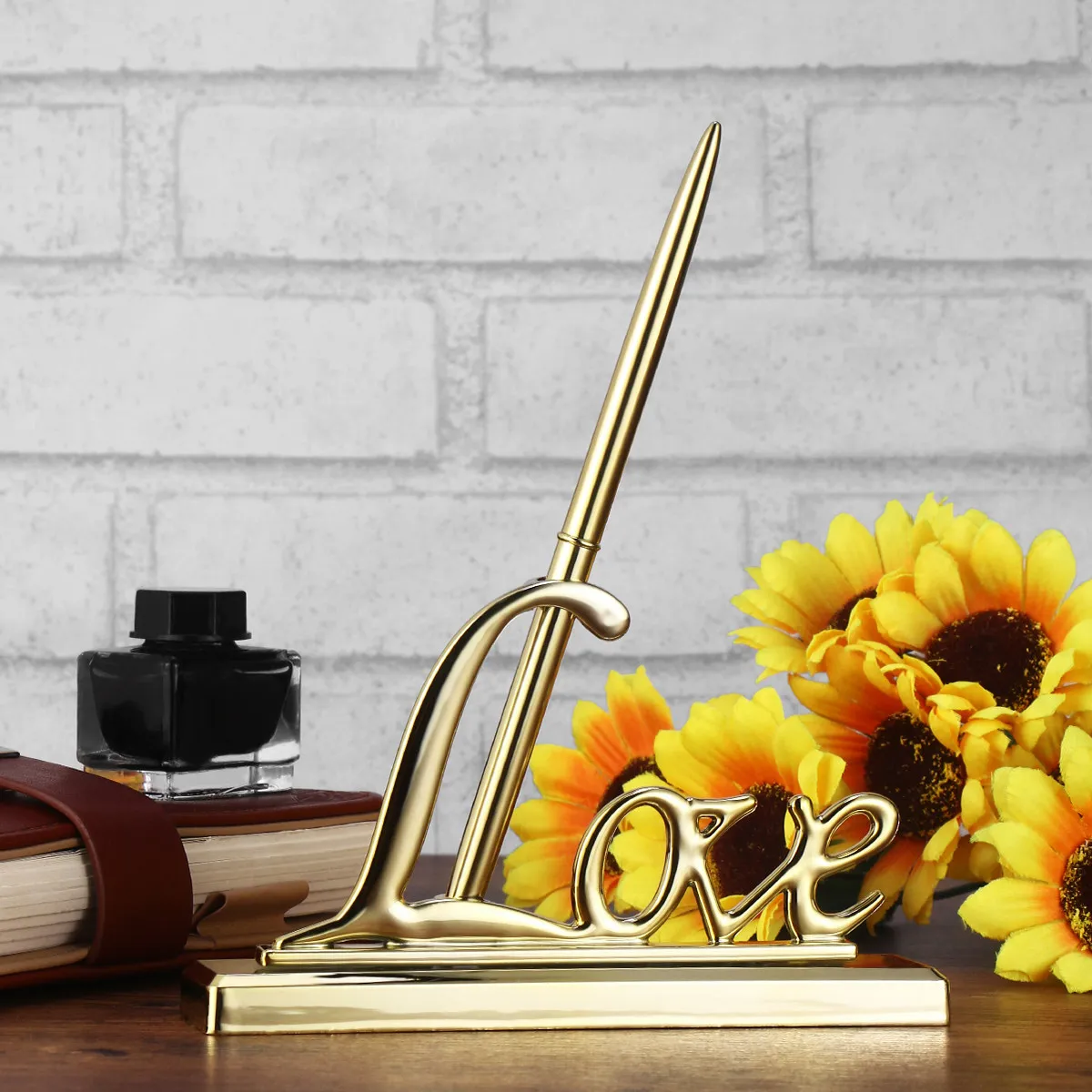

Luxury Gold Plated Wedding Pen Set with Signature Pen and Love Engraved Holder Crystal Decor Engraved Keepsake for Guest Signing
