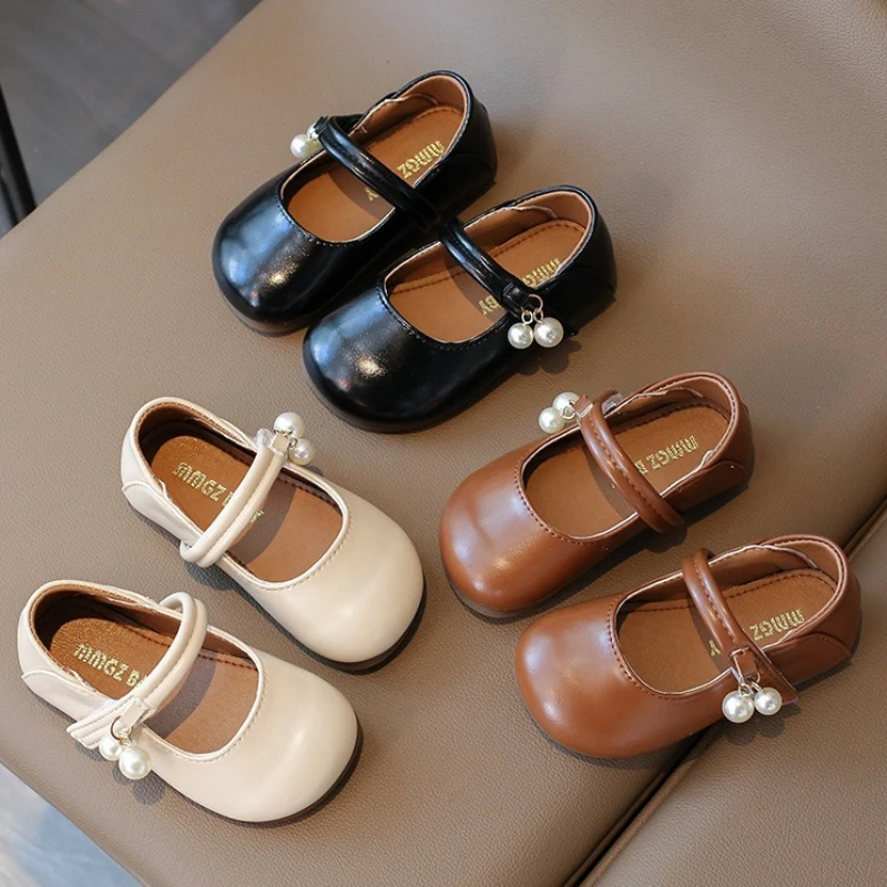 

Детские кожаные туфли для девочек, весна 2026, новая корейская коллекция, мягкая подошва, модные, нескользящие, для праздников и торжеств