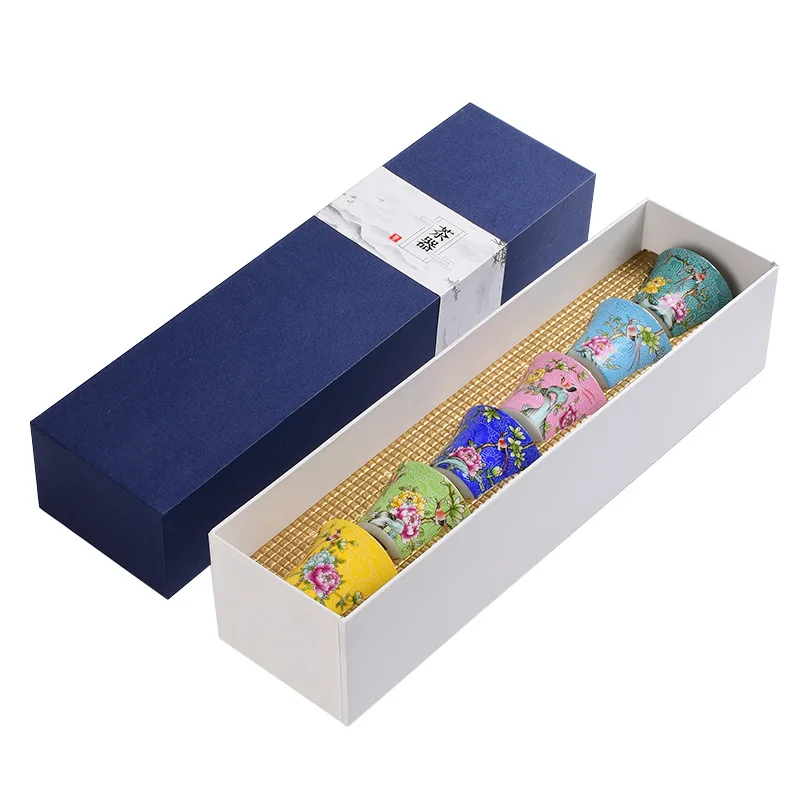 

This Six-piece Set of Chinese Blue and White Ceramic Kung Fu Tea Sets is Perfect For Daily Home Drinking And a Gift For Men