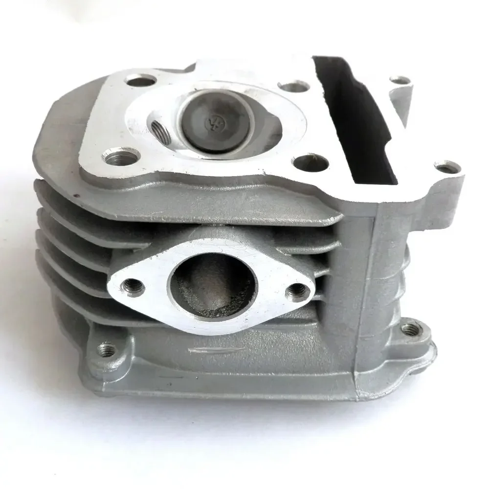 Cylinder Head With Valves For Scooter 150cc GY6  Chinese Parts 157QMJ