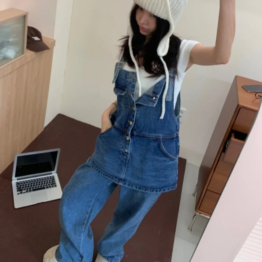 

Women's Casual Faionable Denim Overalls Waed Color Strapl Youthful Design Loose Fit l Waist Blue Jeans