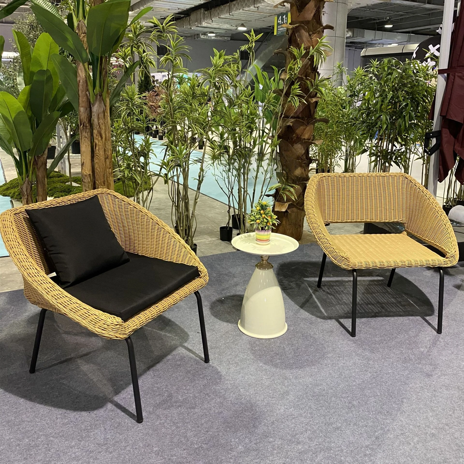 PE Rattan Outdoor Sofa Set Aluminum Frame Patio Furniture With Removable Cushion Round Coffee Table For Garden Balcony Homestay