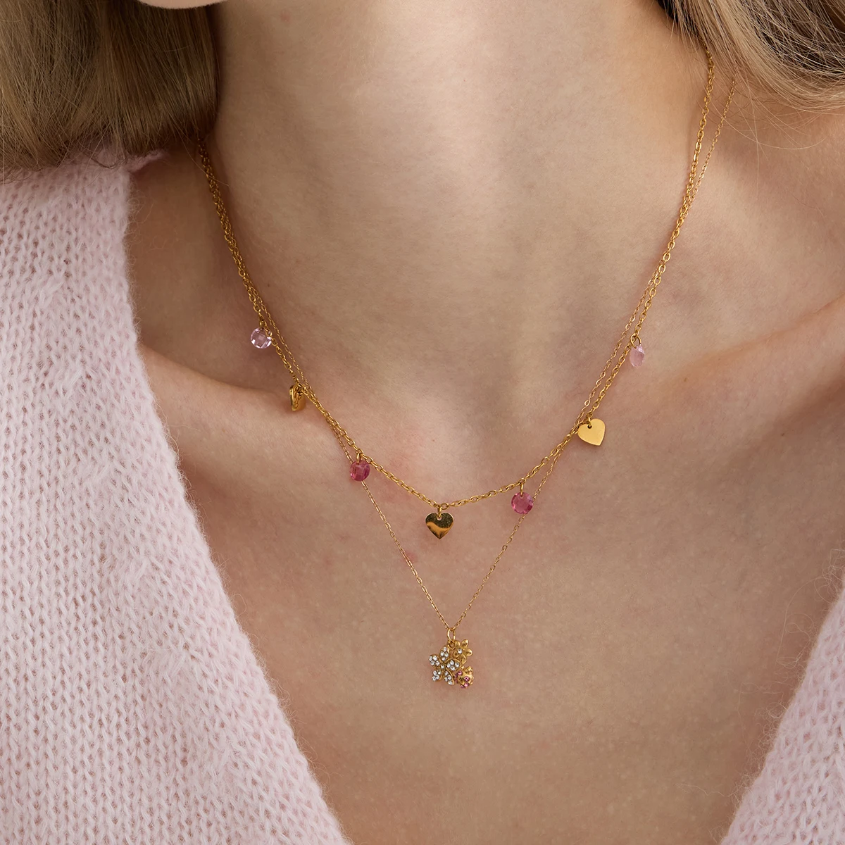 Zora Classic Inlay Rhinestone Flower Ladybug Pendant Necklace Waterproof 18K Gold Color Plated Stainless Steel Women's Jewelry