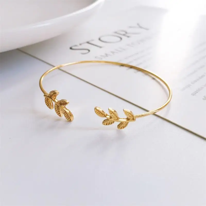 Fashion Leaf Bracelets For Women Elegant Punk Personality Open Bangle Cuff Korean Exquisite Simple Bracelet Jewelry Gift