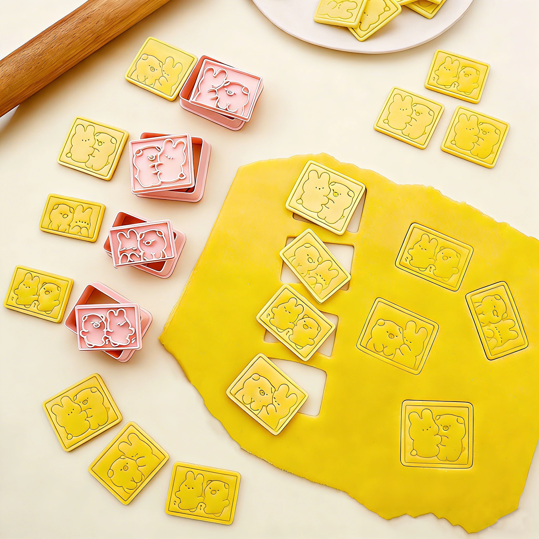 Cartoon Cute Rabbit And Pig Cookie Cutters Plastic Pressable Biscuit Mold Cake Decoration Cookie Stamp Fondant Baking Tools