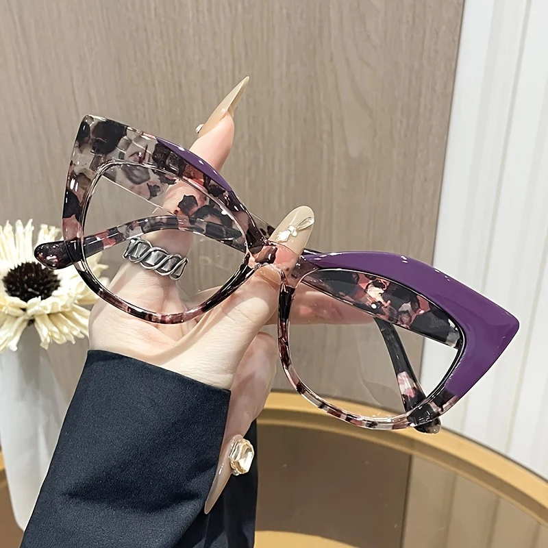 نظارات عين القطة الأنيقة مع ميزات حجب الضوء الأزرق الفريدة من نوعها، نظارات على الطراز القديم مصممة للنساء مع نمط كتلة الألوان