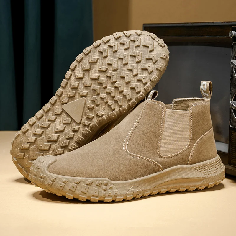 Autumn New Comfortable Work Boots 2025 Men's Outdoor Platform Boots Fashionable Casual Designer Slip-on Non-slip Training Shoes