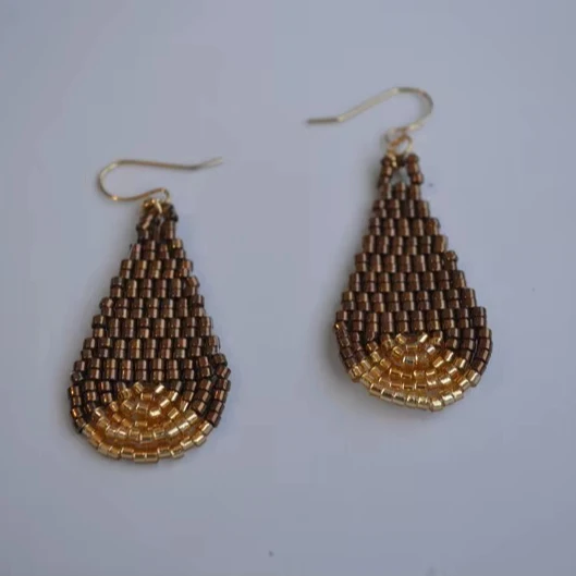 ZGMXR Rice bead earrings Water droplet Tassel Retro Hand weaving Alloy Woman Bohemia Fashion Simple Beaded earrings