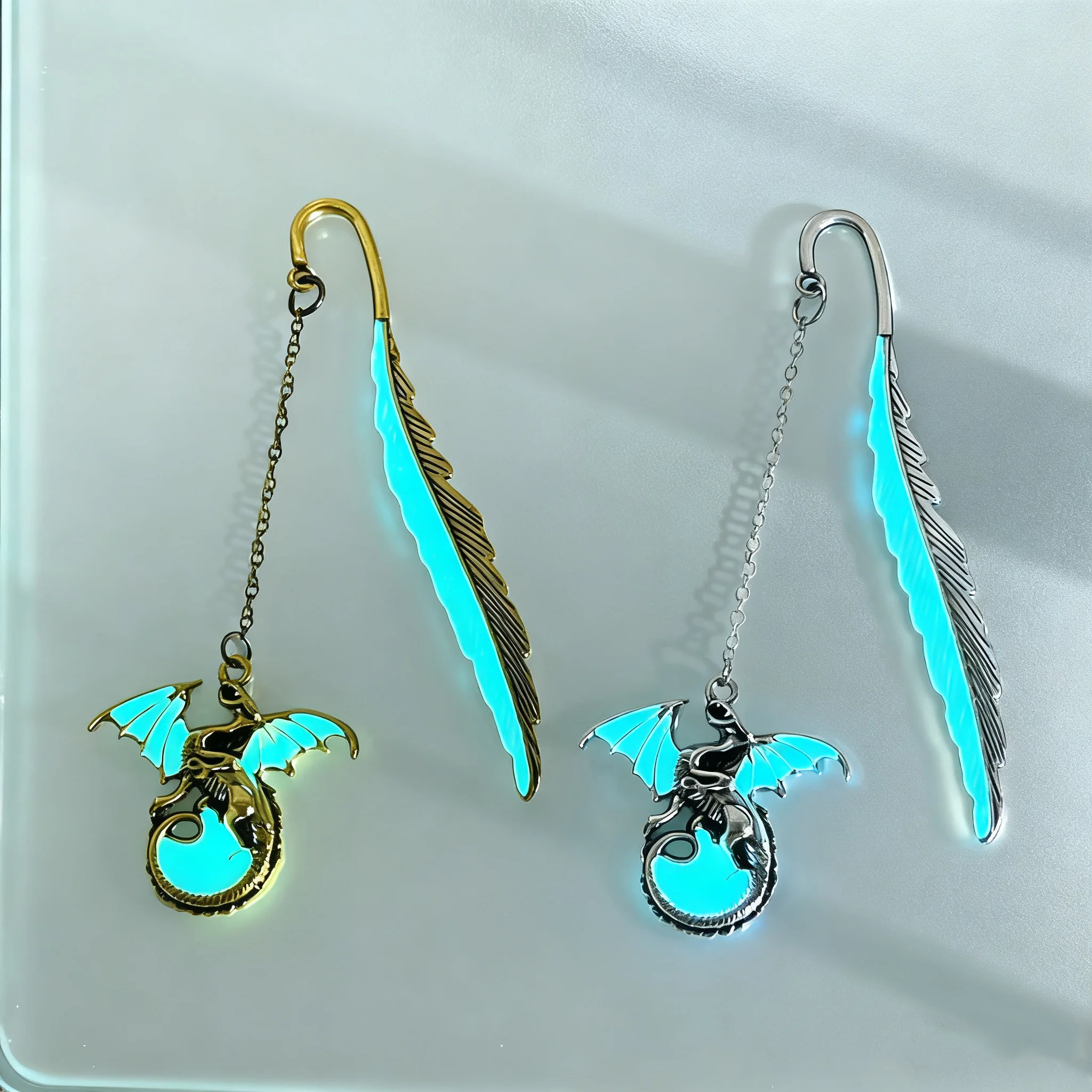 إشارة مرجعية معدنية على شكل تنين ريش كلاسيكي، إشارة مرجعية مضيئة فريدة من نوعها للقراء من الذكور والإناث، سحر قلادة تنين عصرية. #1