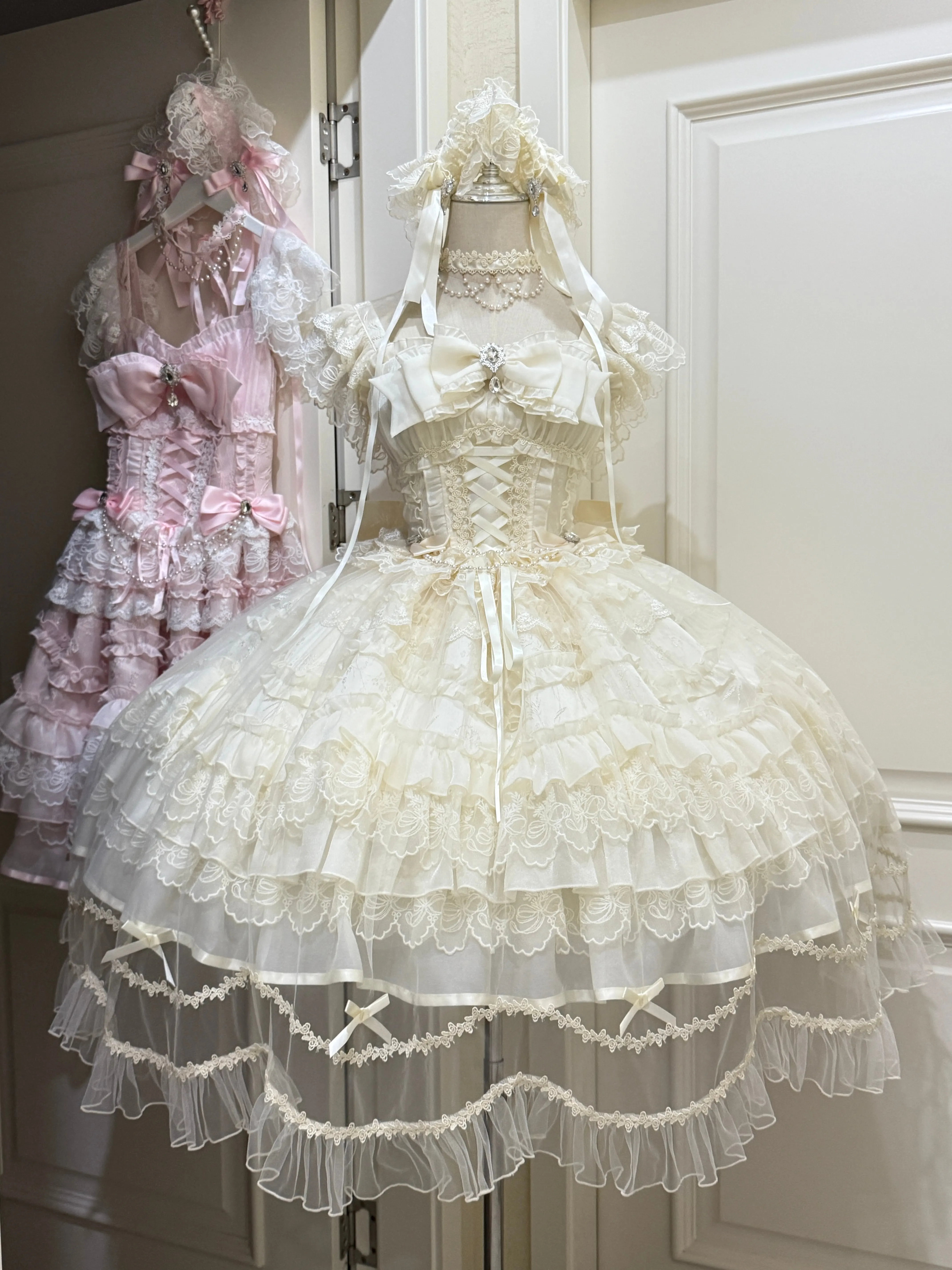 2025 الأميرة نمط لوليتا فستان بكتافة الفتيات المرأة الوردي فستان الزفاف مجموعة Jsk السيدات الحلو القوس الدانتيل فستان حفلة عيد ميلاد الشاي