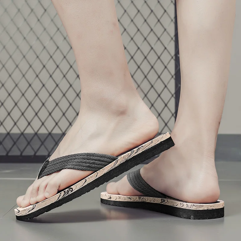 HKDQ Hot Sale Men's Flip-flops Fashion Red Flat Slippers For Men Outdoor Non Slip Beach Slippers Man Cheap Summer Flip flops view 6