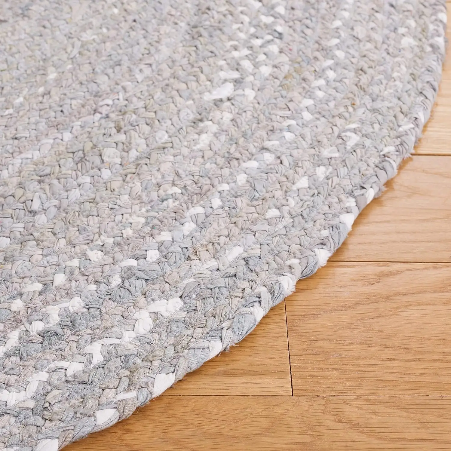 

Safavieh Braided Collection Area Rug - 4' X 6' Oval, Light Grey, Handmade Country Cottage Reversible Cotton, Ideal For High