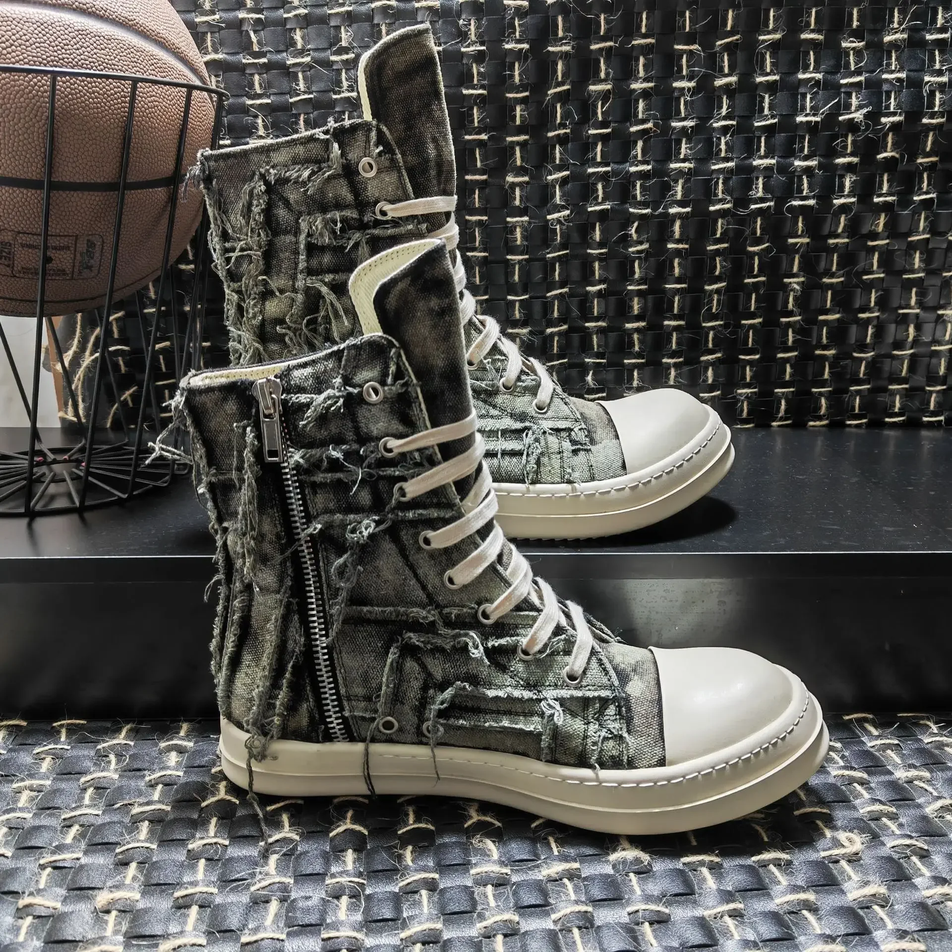 

Top quality thick bottom Men High Top Shoes Canvas Women Designer Sneakers Luxury Lace Up Zip High Street Flats Black Boots