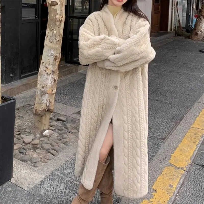 2024 Women Environmentally Friendly Fur Coat Autumn Winter Female Long Sleeves Mink Plush Korean Ladies Thickening Plush Outwear