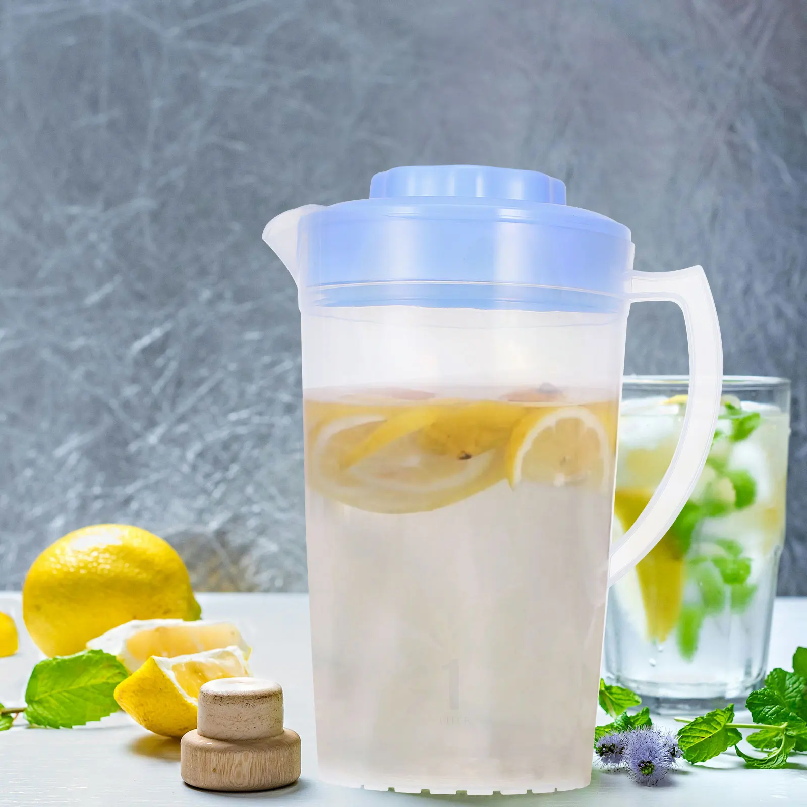 

Cold Water Bottle Juice Containers with Lids for Fridge Pitcher Jug Plastic Beverage