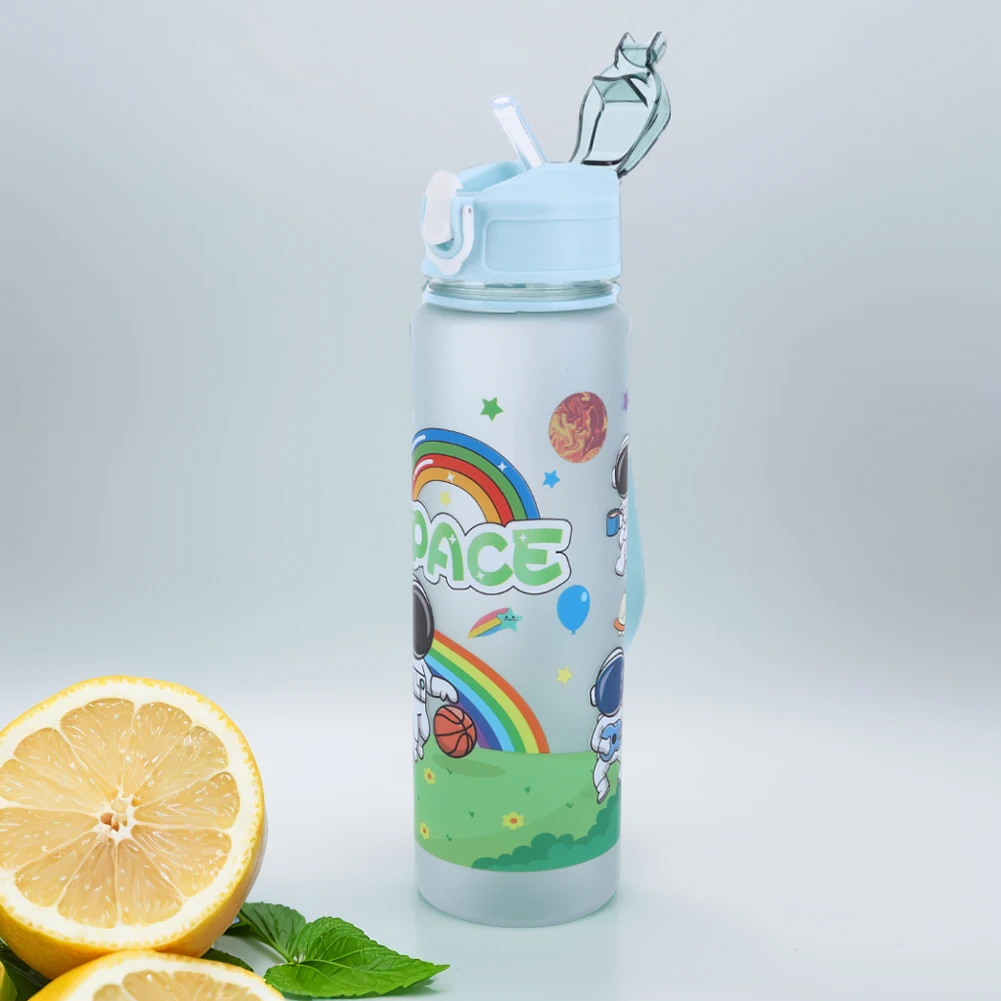 800ml Astronaut Sports Bottle with Straw & Handle Outdoor Drinking Cup Large Capacity Cute Drinking Bottle for Outdoor Sports