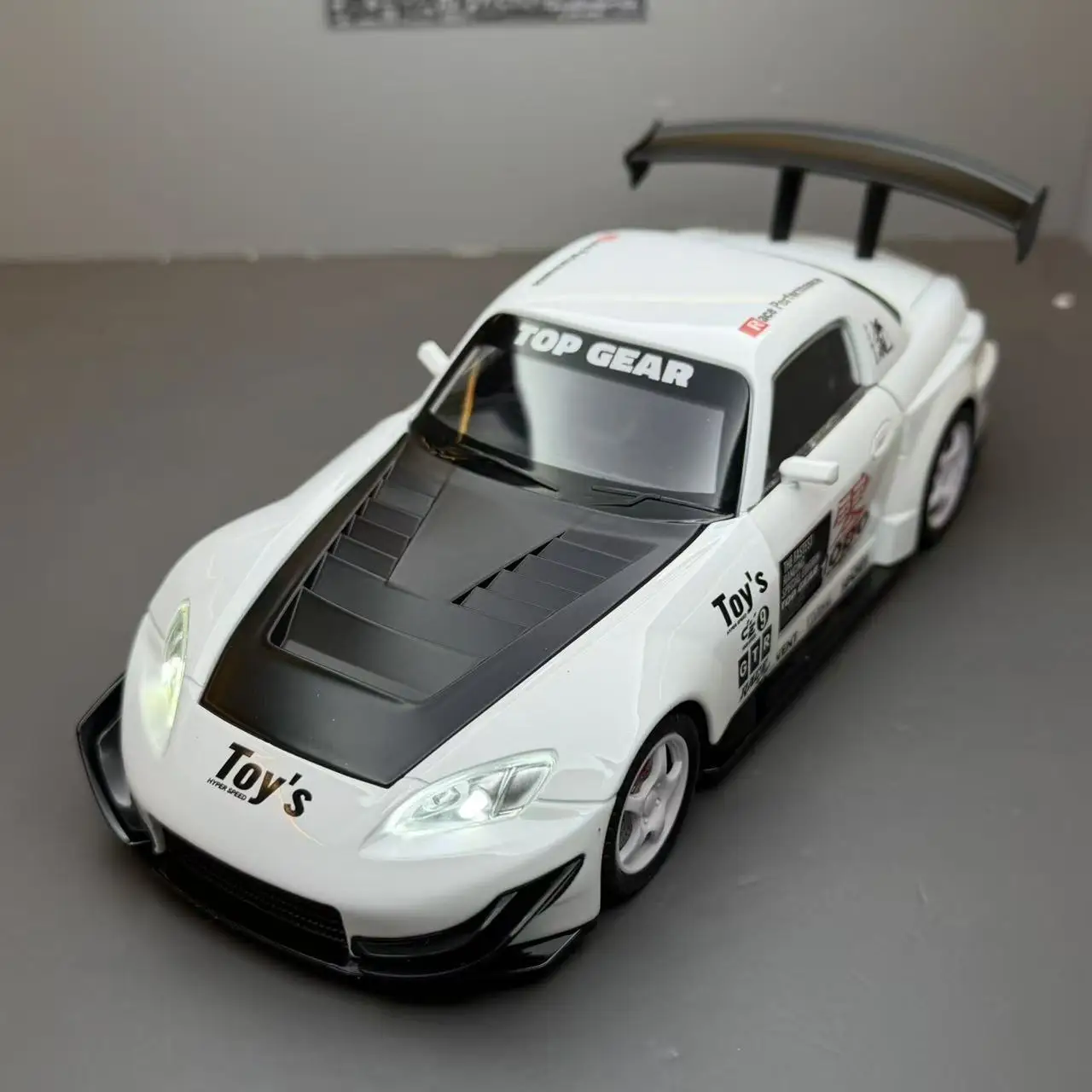 

1:22 S2000 Sports Car Alloy Diecast Toy Car Model Sound and Light Children's Toy Collectibles Birthday Gift