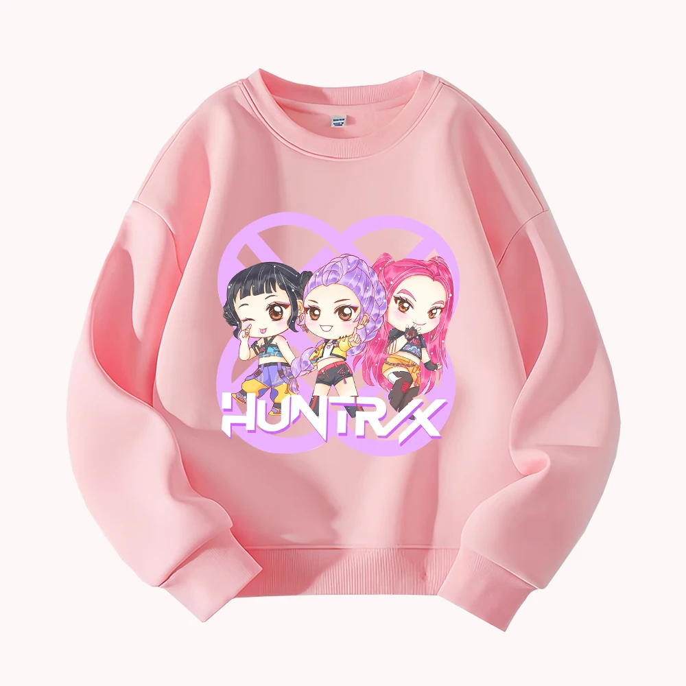 Bluza damska HUNTRX z krótkim rękawem i okrągłym dekoltem, z grafiką inspirowaną chibi grupą K-pop, w stylu streetwear.