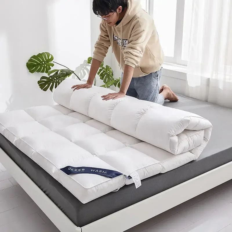 Soft Mattress Feather Velvet Tatami Cushion Rental Bed and Breakfast Thick Mattress Wipe Mattress Topper High-end