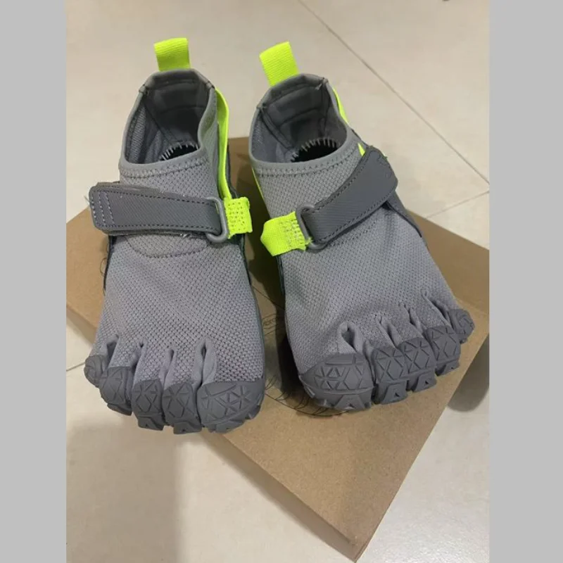 

Lightweight Breathable Weightlifting Shoes Men's Women's Squat Shoes Indoor Fitness Deadlift Shoes Multi-functional Sports Shoe