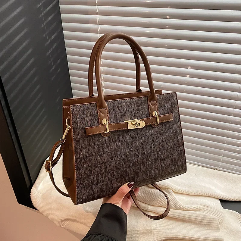 

Vintage Euro Glam! 2025 Print Tote - Adjustable Crossbody, Spacious/Chic, Daily/Travel Street Cool Personality