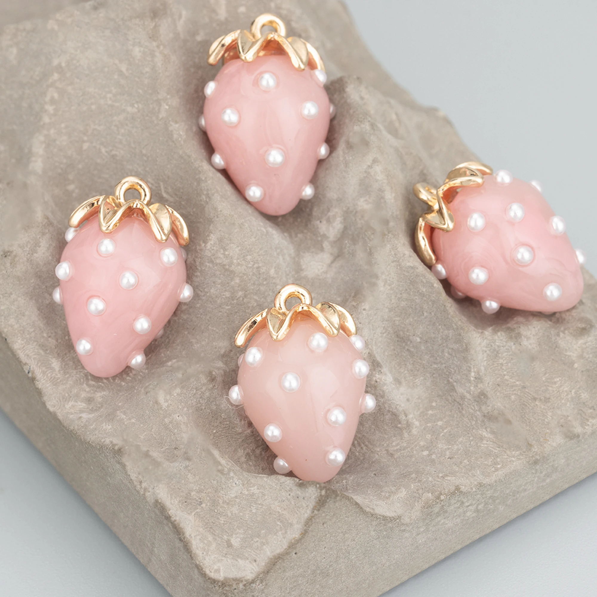 GUFEATHER MB69,18k gold rhodium plated,nickel free,strawberry shape,copper,plastic,diy pendants,jewelry accessories,10 pcs/lot