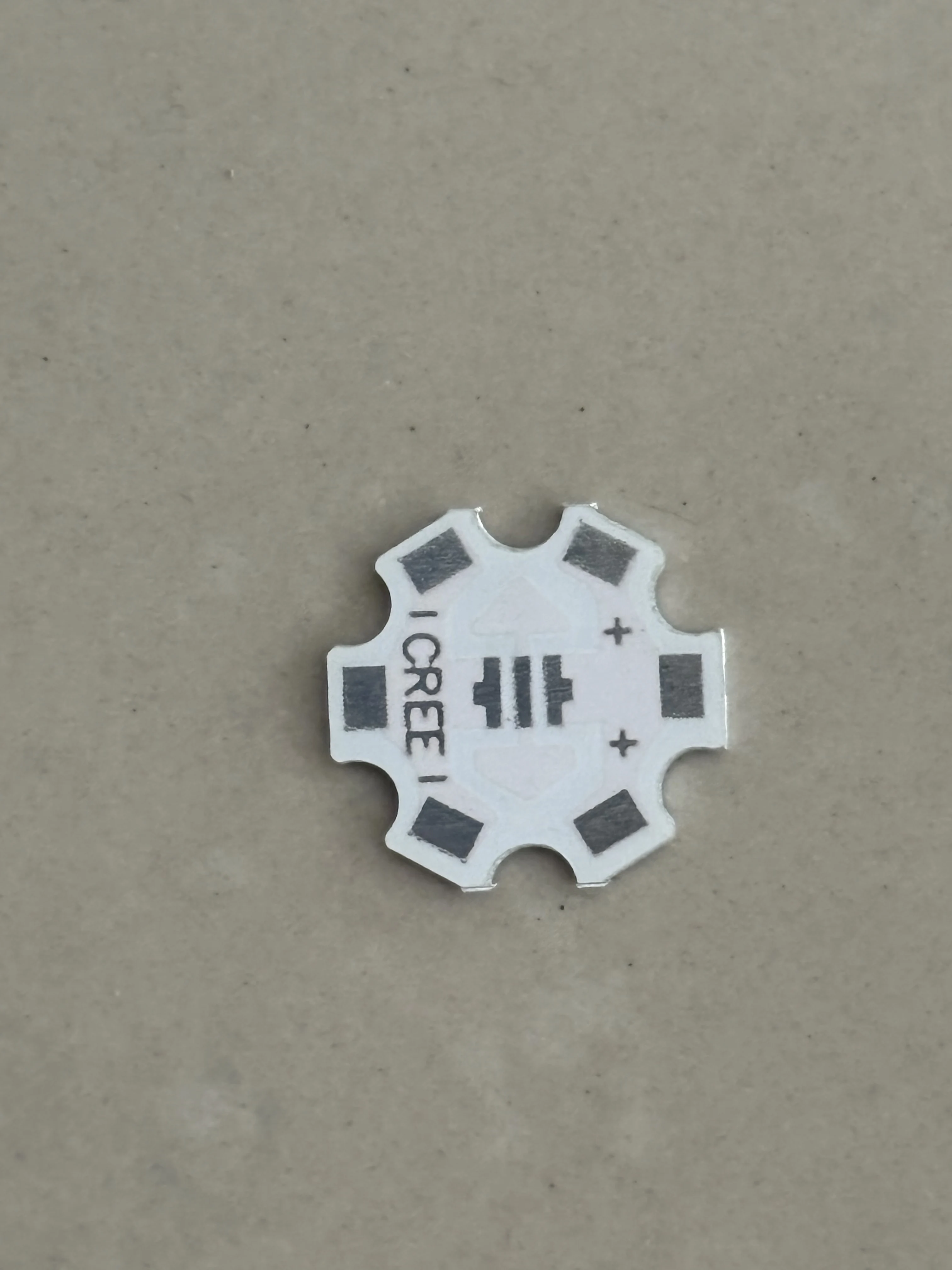 100 sztuk 3535 LED xpe radiator aluminiowa płyta podstawowa 3535 LED PCB 20mm dla 3w xpe DIY starboard — zdjęcie 5