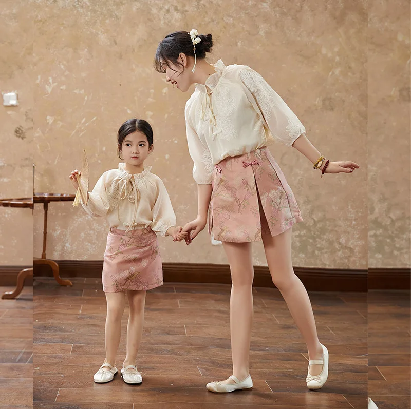 Play Parent-Child Outfits Together. Summer Mother Daughter New Chinese Style Suit With Suzhou Embroidery Top And Brocade Skirt