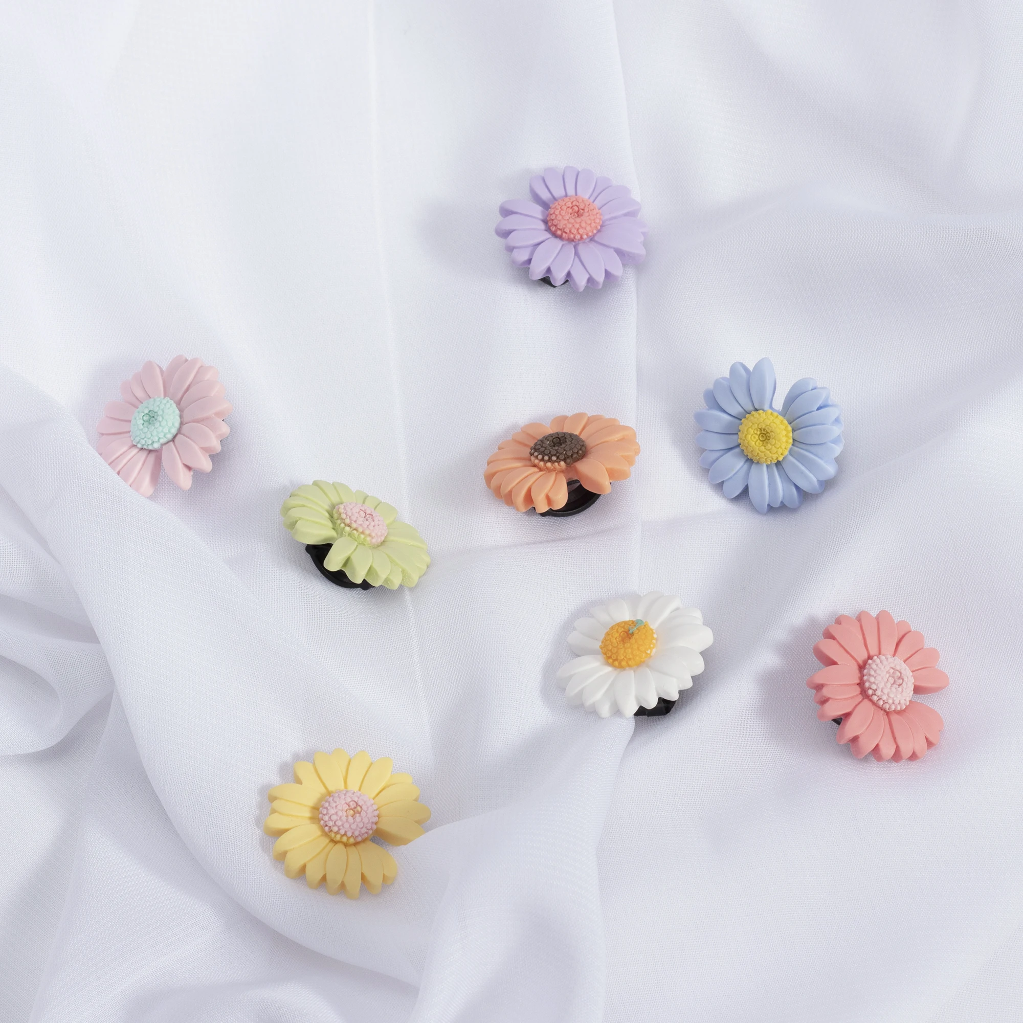 New Flowers Daisy Shoe Laces Buckle Trend Creative Shoelaces Shoe Clips Charms Girls Boy DIY Decoration Shoes Accessories 1 Pcs