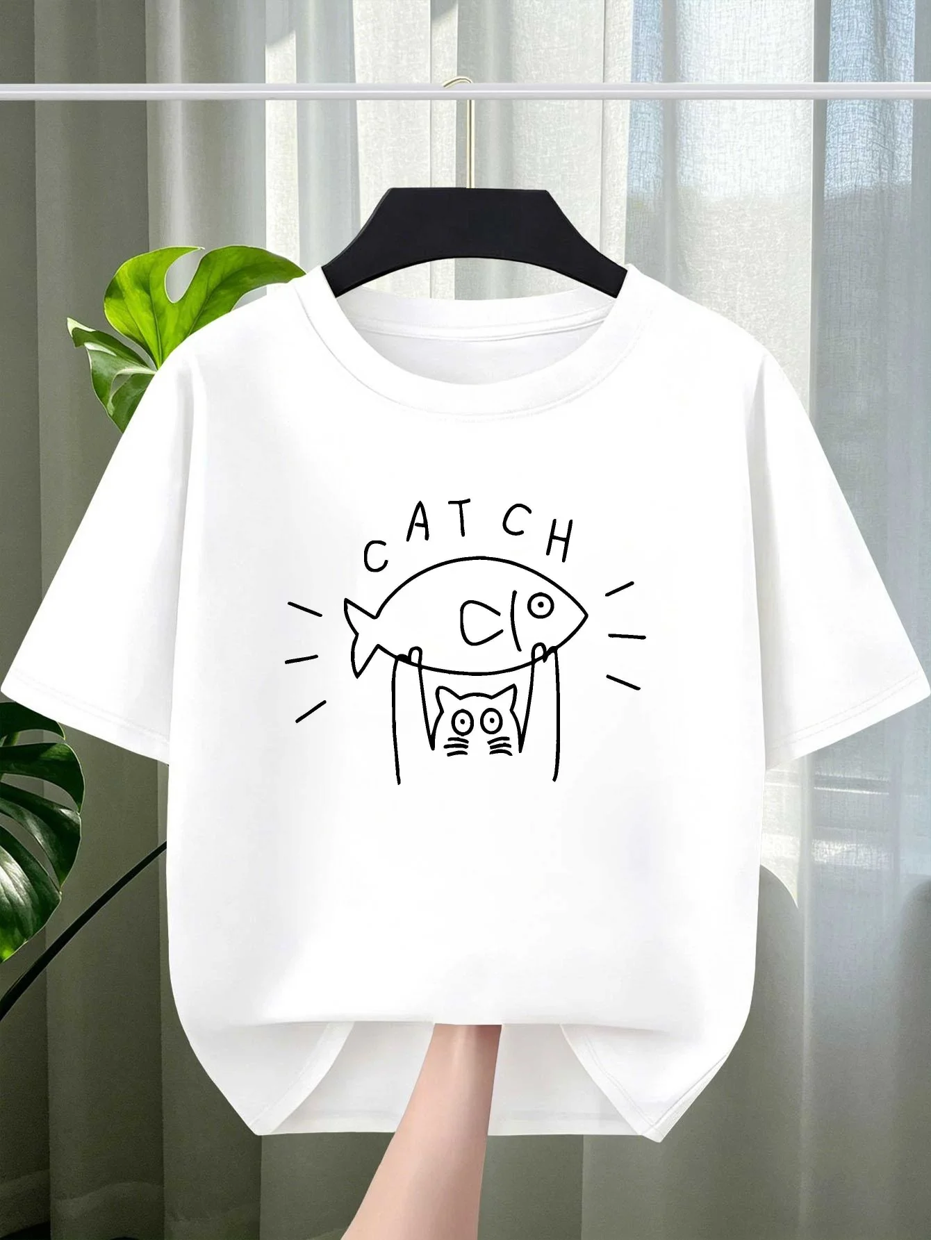Kids T Shirt Catch Cat Holding Fish Simple Line Art Cartoon Graphic Short Sleeve Cotton Tops For Boys Girls Daily Casual Outfit