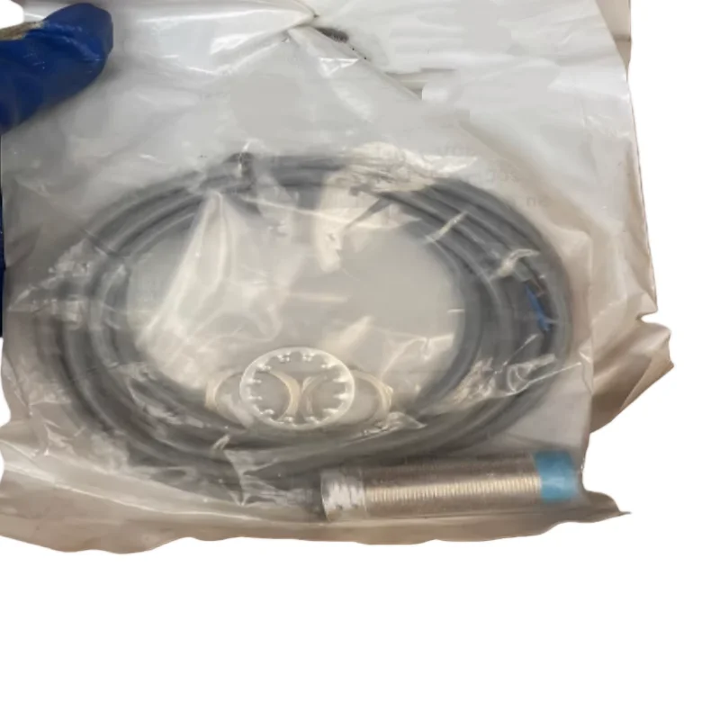 

Совершенно новый оригинальный бесконтактный переключатель LR30XCN40DNOY-E2 LR30XCN40DNCY-E2 LR30XCN40DPOY-E2 LR30XCN40DPCY-E2 LR18XCN08LUM-E2