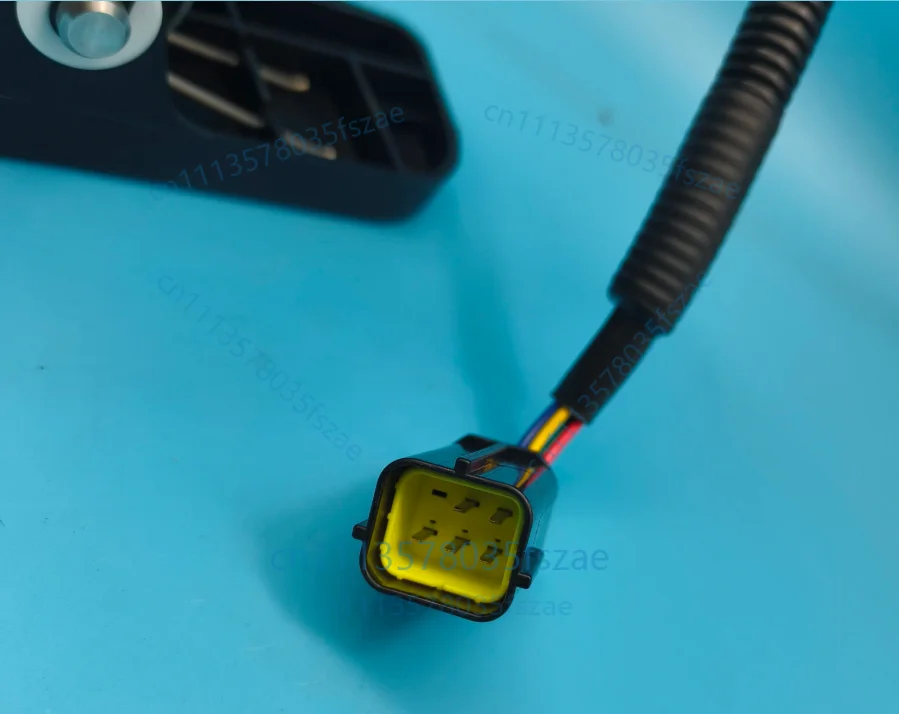 Accessories 1 pcs accelerator e2040a0005digital speed regulator six-core five-wire