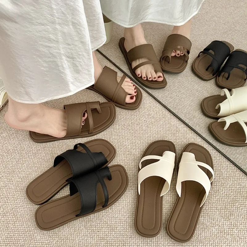Summer New Women's Sandals Casual Minimalist Versatile Flat Shoes Outdoor Roman Beach Flip Flops Light Non Slip Women's Slippers