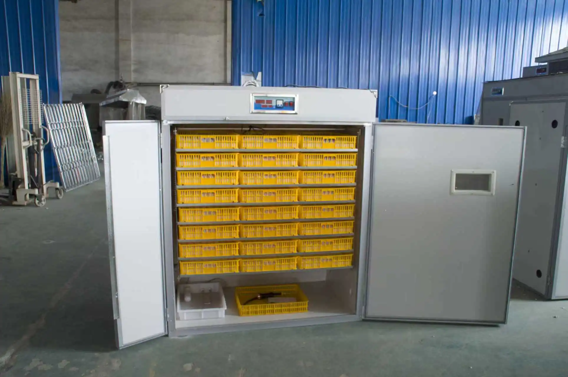 1584 Eggs Household Commercial Use Smart Incubator With Touch Screen Poultry Hatchery Equipment Automatic Egg Turning Incubator